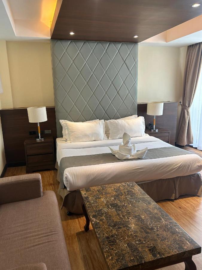 Villa Tomasa Alona Kew White Beach Resort 邦劳 外观 照片