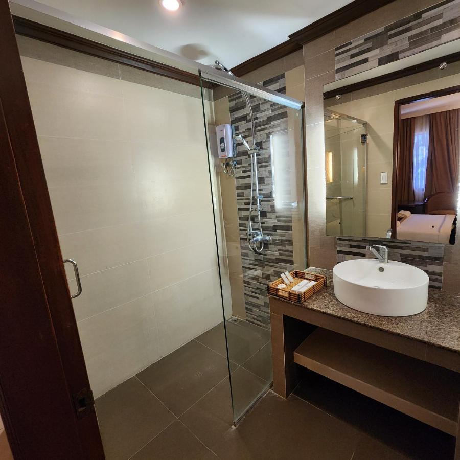 Villa Tomasa Alona Kew White Beach Resort 邦劳 外观 照片