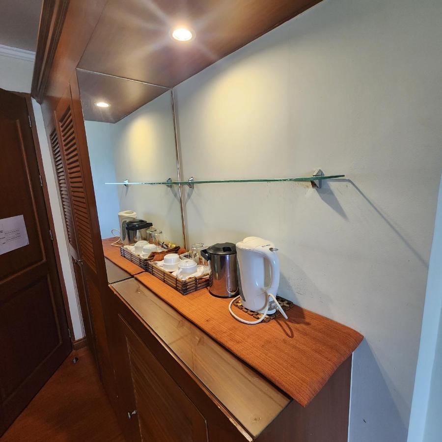 Villa Tomasa Alona Kew White Beach Resort 邦劳 外观 照片