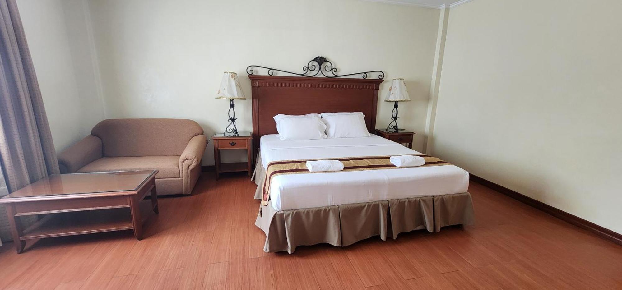 Villa Tomasa Alona Kew White Beach Resort 邦劳 外观 照片