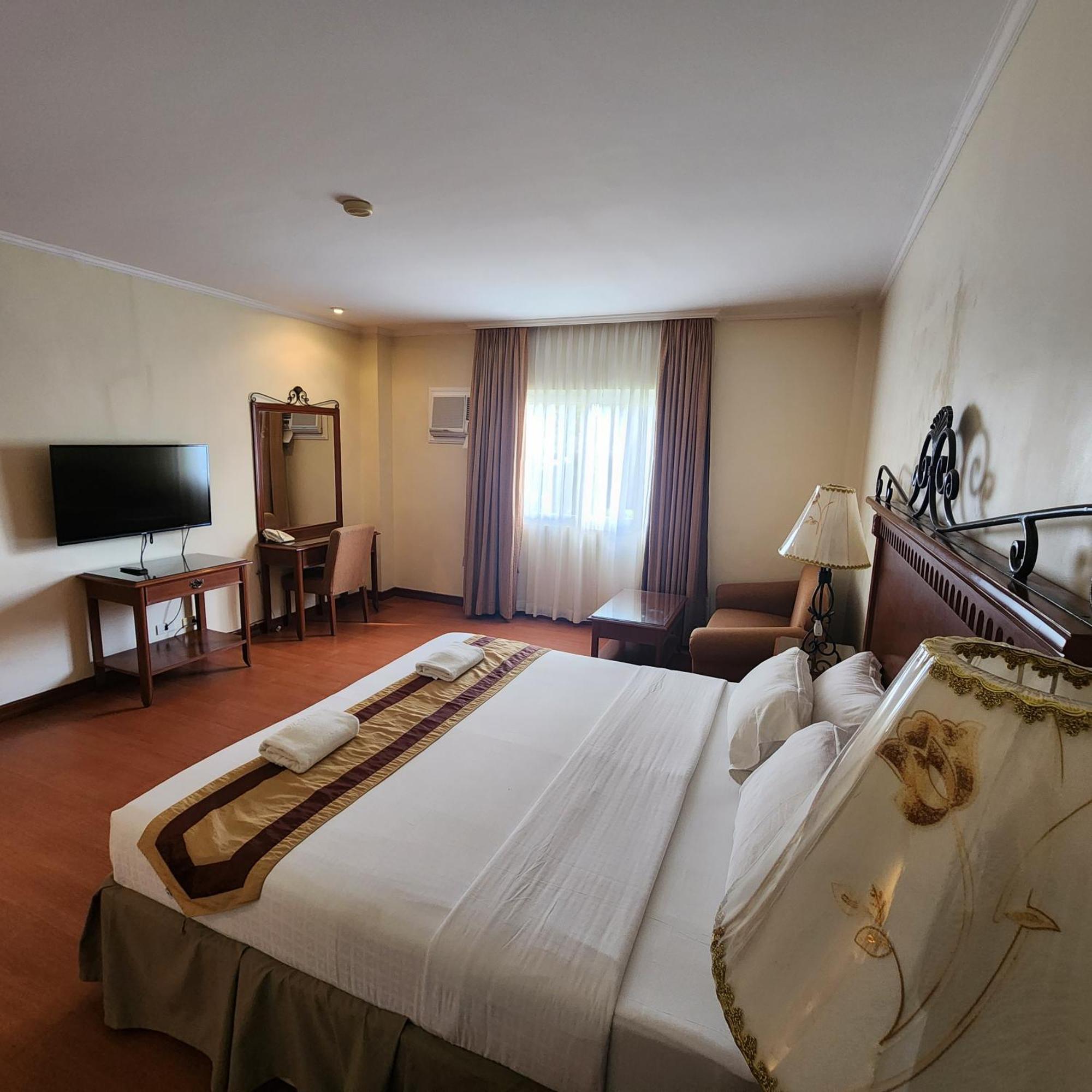Villa Tomasa Alona Kew White Beach Resort 邦劳 外观 照片