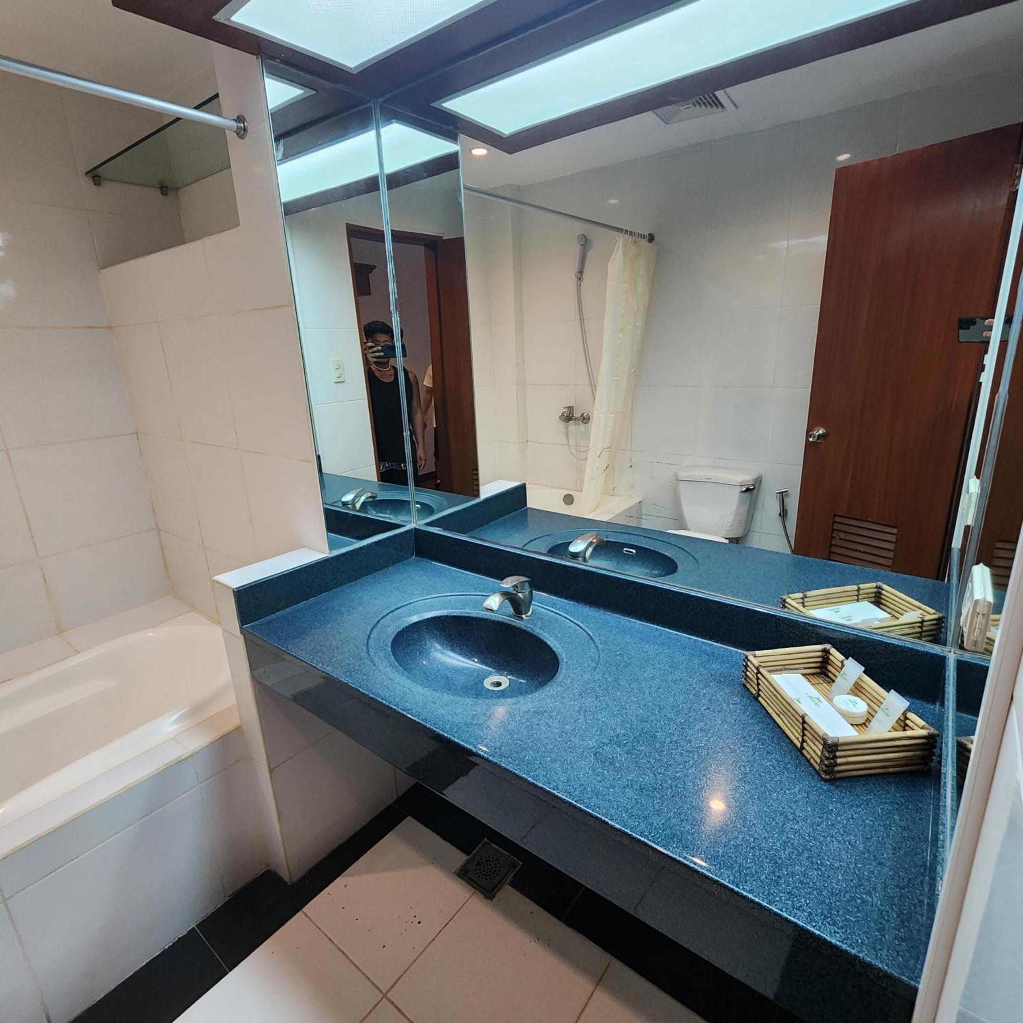 Villa Tomasa Alona Kew White Beach Resort 邦劳 外观 照片